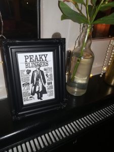 Peaky Blinders themed table decoration
